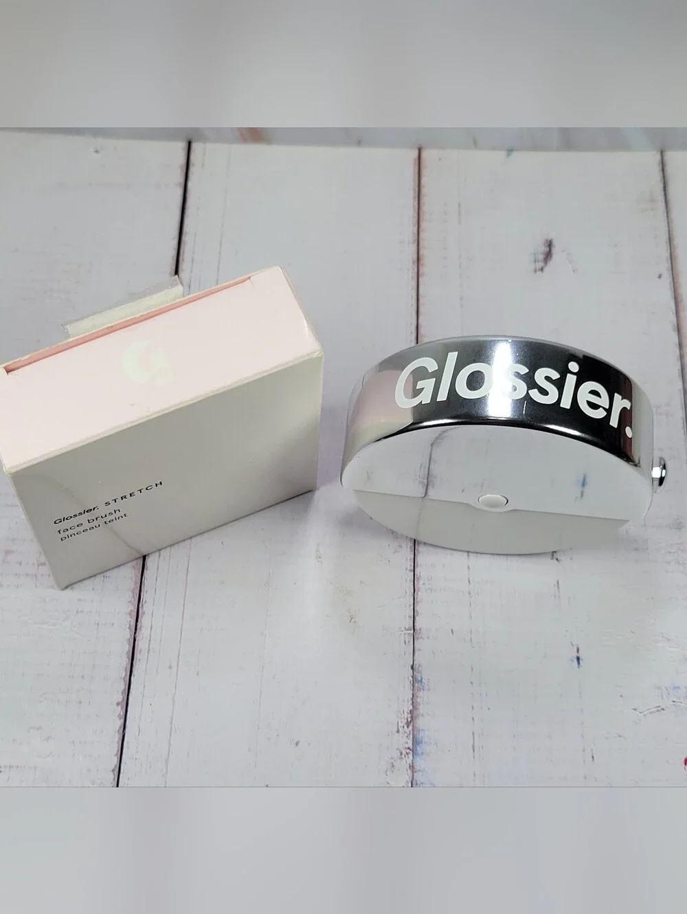 Glossier Stretch Blending and Buffing Face Brush BNIB